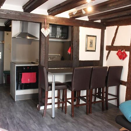 Appartement Les Violettes Colmar Bagian luar foto